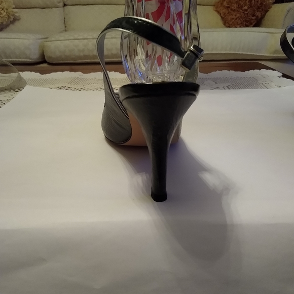 Bisou Bisou Shoes - Picture 4 of 5